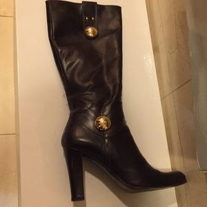 Charles David leather brown boots 👢